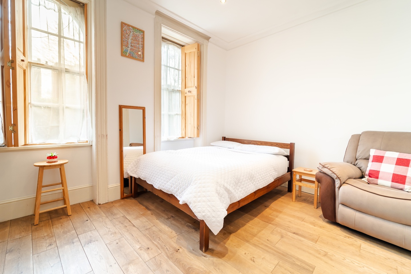 Additional image 2 of 1 Bed Flat, Hackney Road, E2, N1 7GU