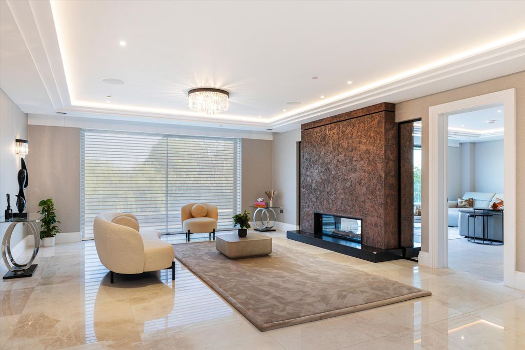 Additional image 8 of 6 bed detached house for saleCharters Gate, Hancocks Mount, Ascot, Berkshire SL5
