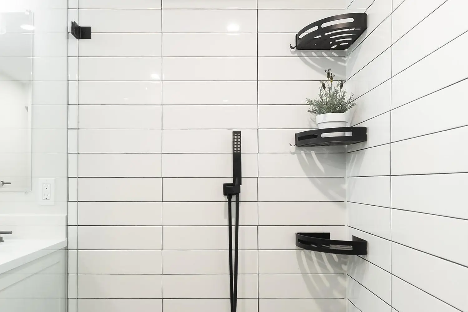 Additional image 13 of 17 Gullins Road