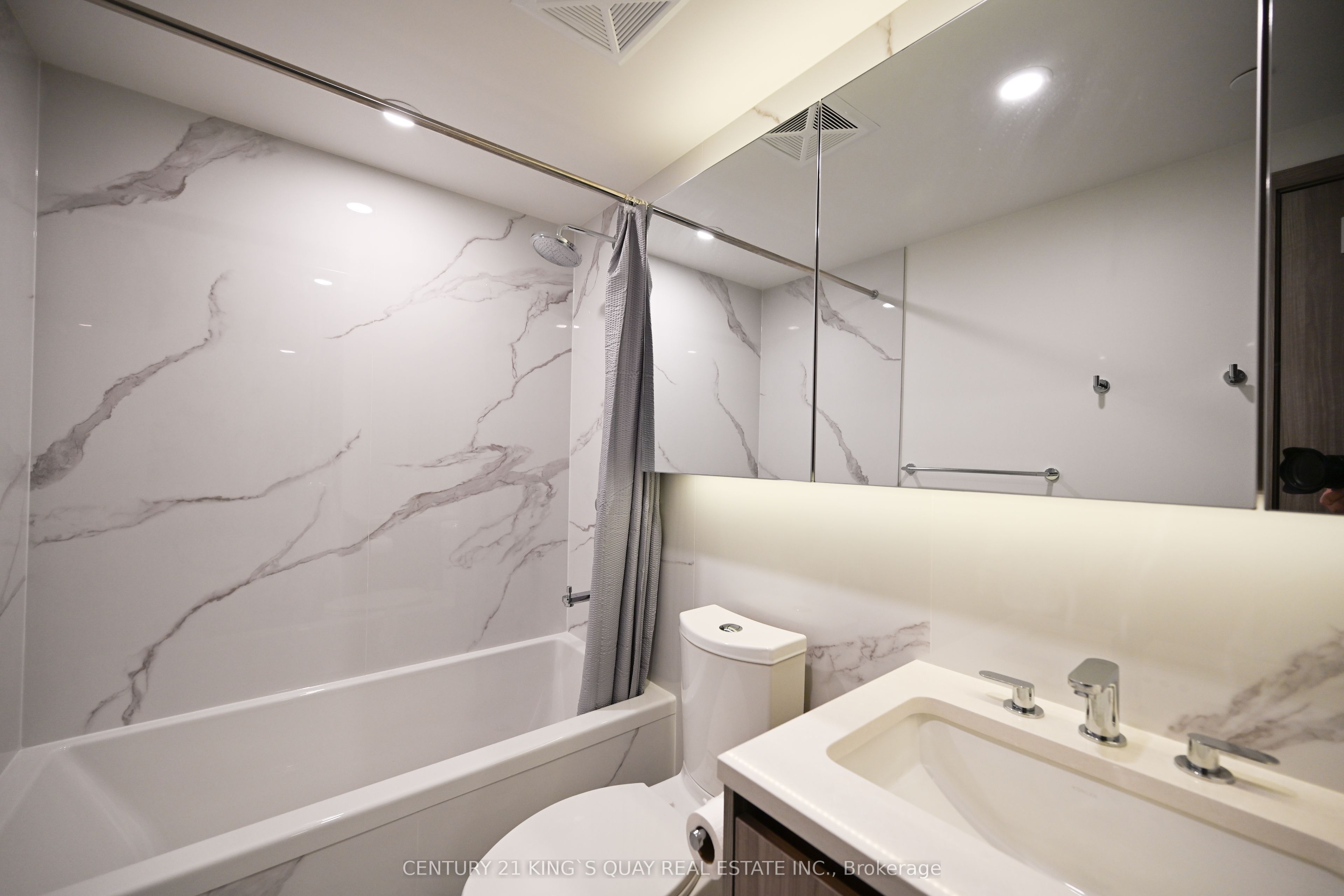 Additional image 5 of 5007-3 Concord Cityplace Way, Toronto, ON, M5V 0X4