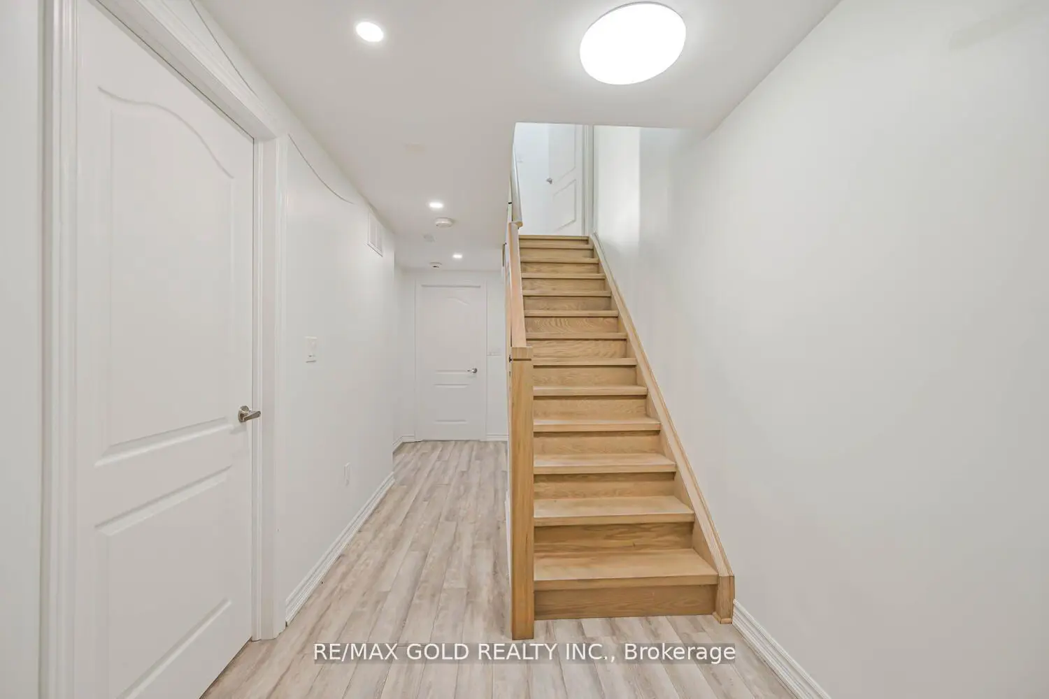 Additional image 15 of 34 Earth Star Trail