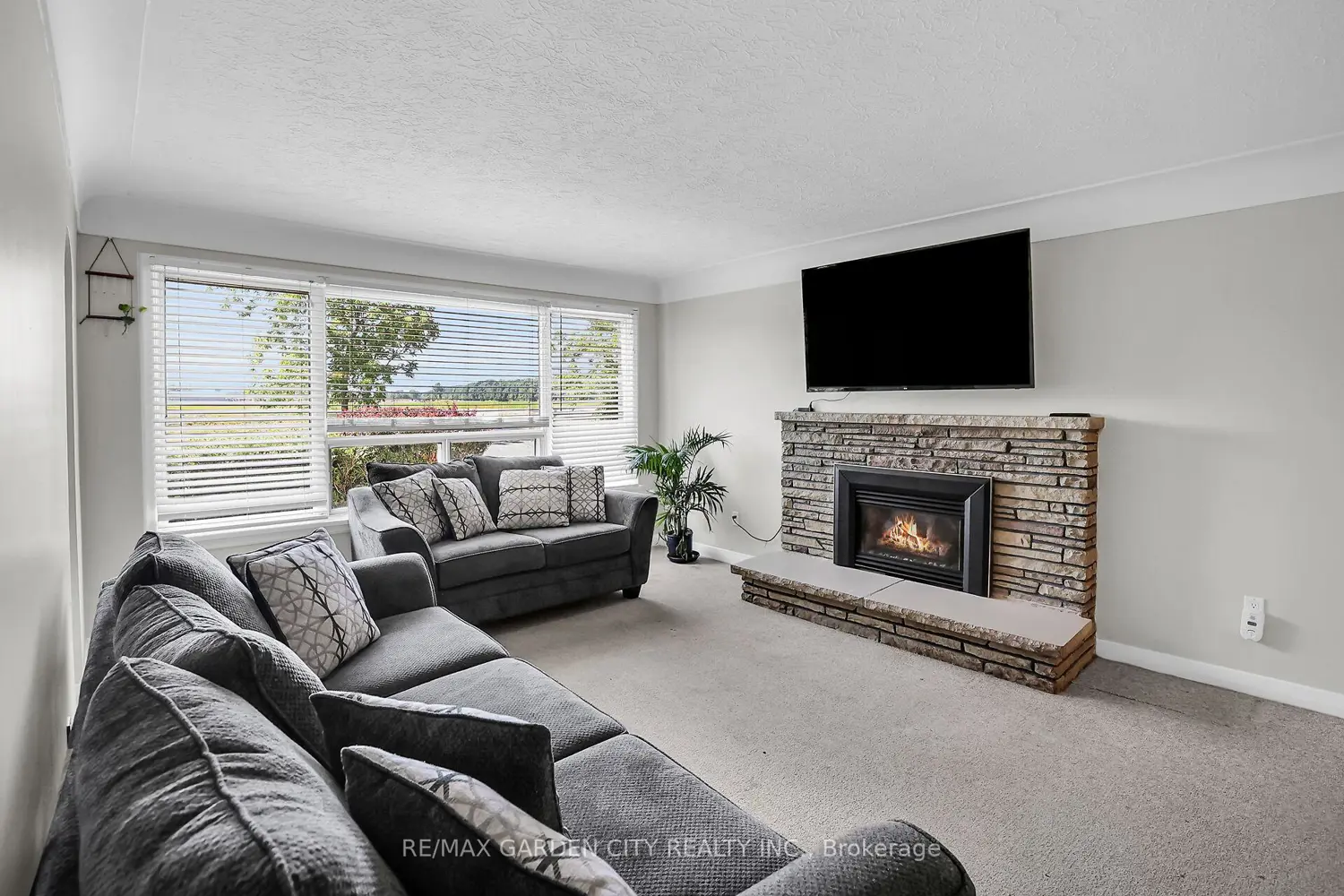 Additional image 3 of 73222 Reg Rd 27 Road