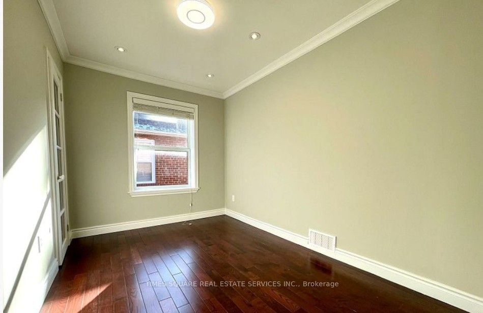 Additional image 6 of (Main)-69 Ellington Drive, Toronto, ON, M1R 3Y2
