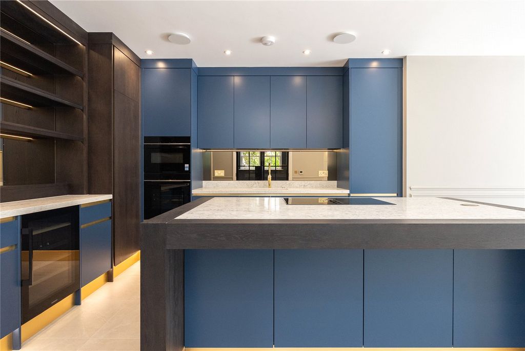 Additional image 22 of 2 bed flat for saleLeigh Court Close, Cobham KT11