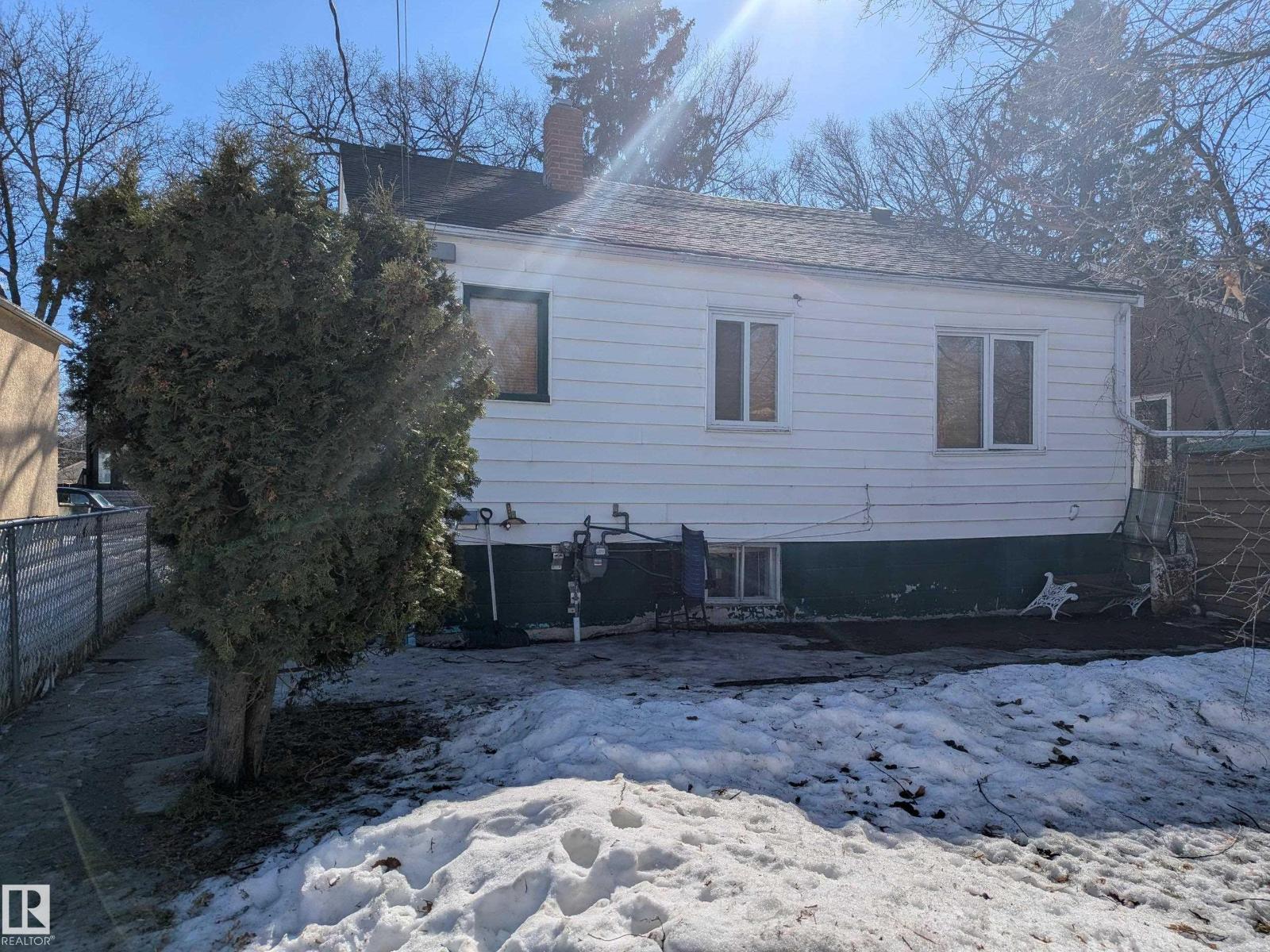 Additional image 3 of 10960 74 Avenue NW, Edmonton, AB, T6G0E6