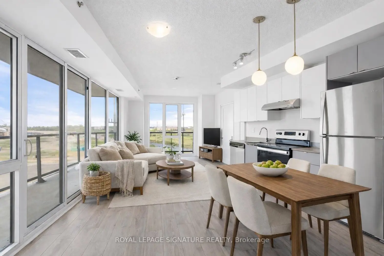 Additional image 4 of 3200 Dakota Common B404