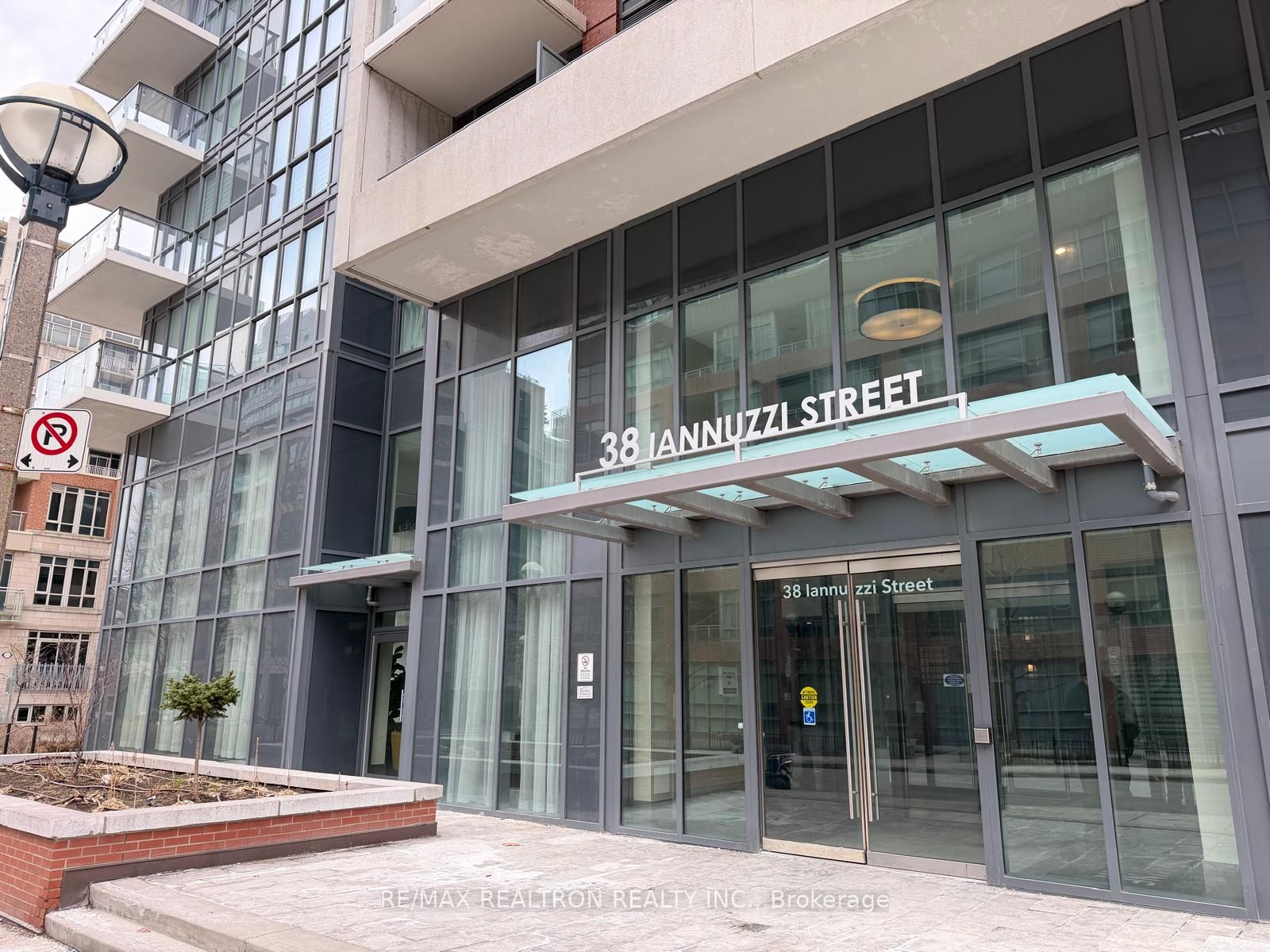 Additional image 2 of 622-38 Iannuzzi Street, Toronto, ON, M5V 0E8