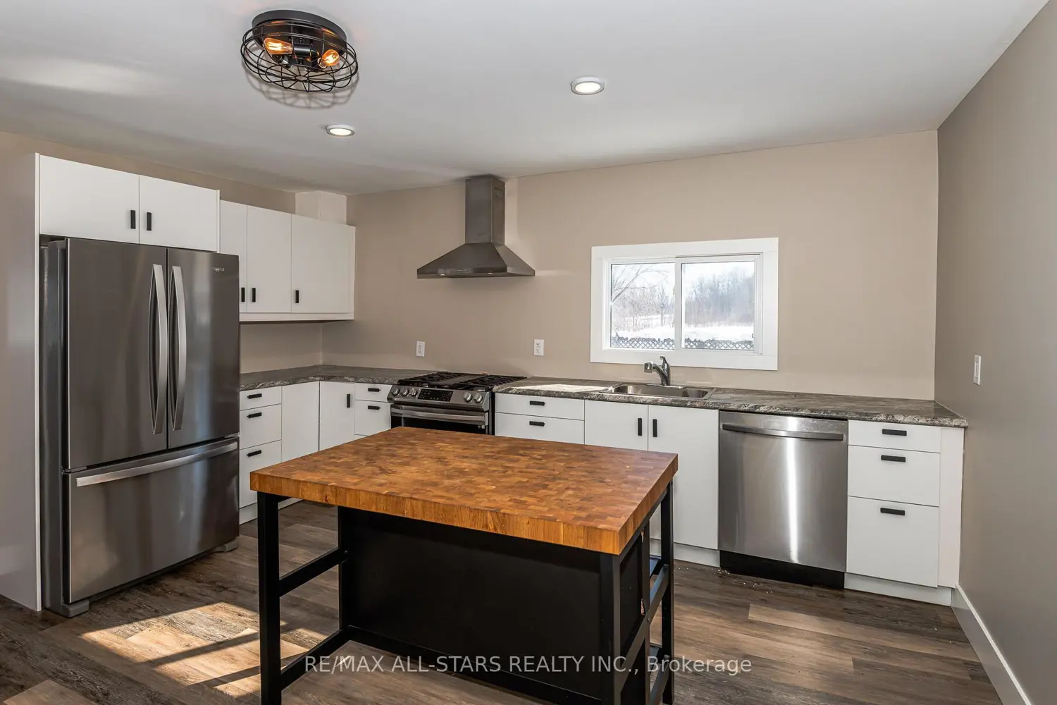 Additional image 5 of 12530 County Road 16 Road