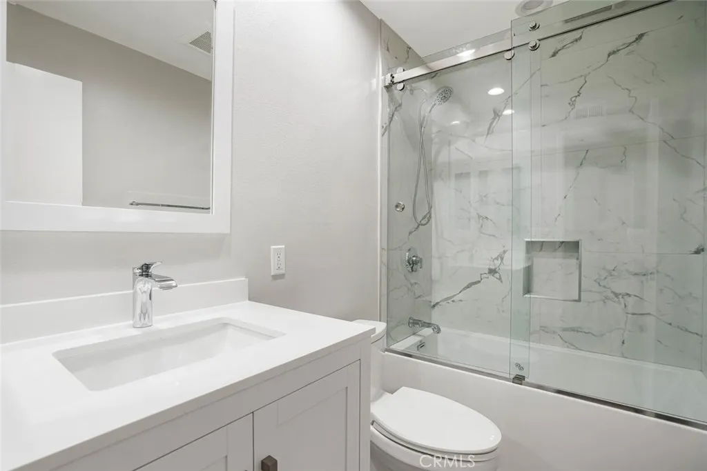 Additional image 24 of 5800 Owensmouth Avenue Unit 4, Woodland Hills, CA 91367