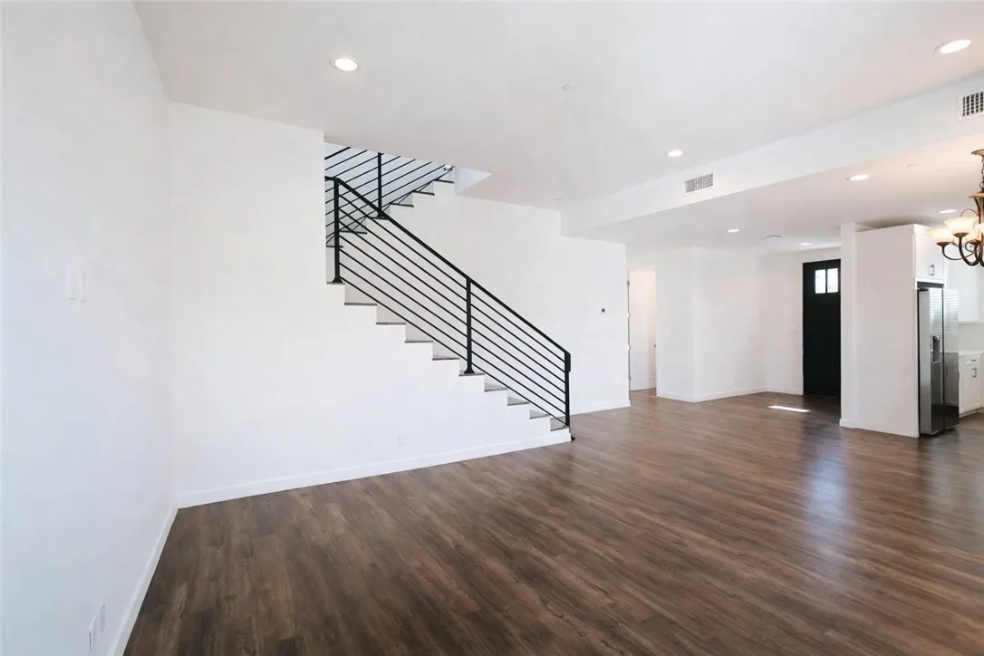 Additional image 32 of 18919 Gault Street, Reseda, CA 91335