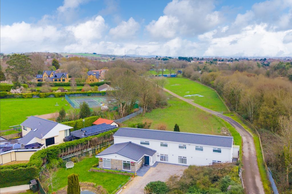 6 bed detached house for saleTy'r Winch Road, Old St. Mellons CF3