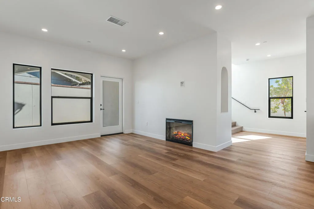 Additional image 54 of 136 N Oakview Drive Unit 102, Thousand Oaks, CA 91362