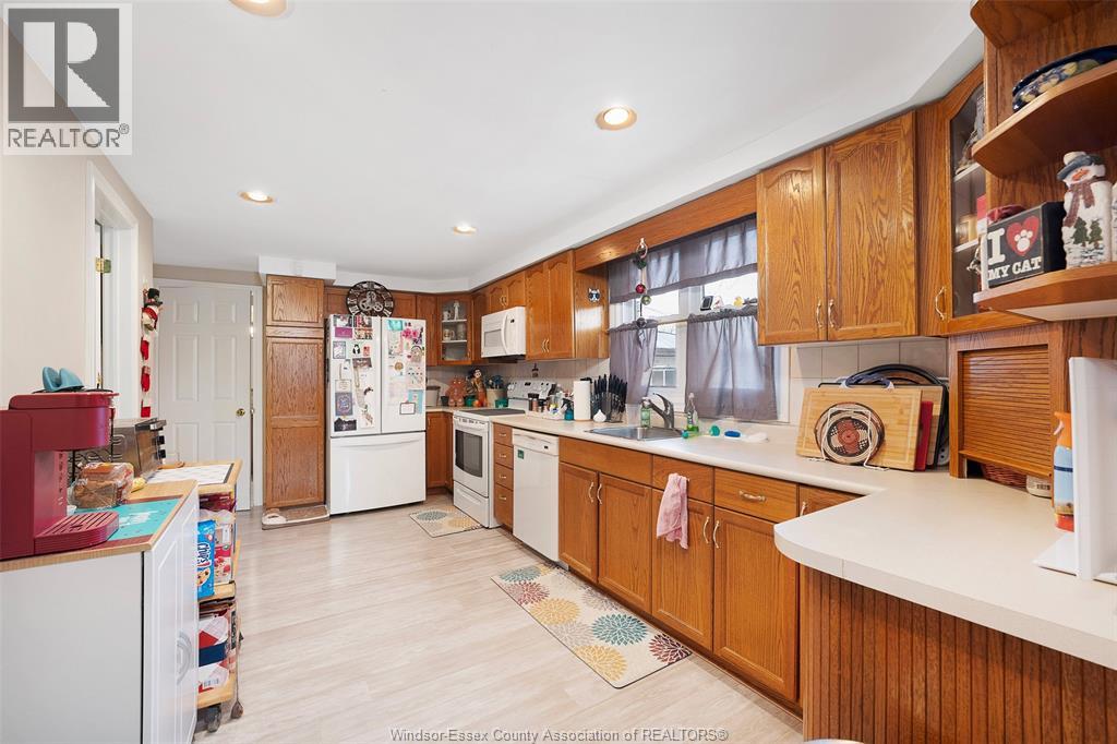 Additional image 6 of 704 Bensette , Windsor, ON, N8X2Z1
