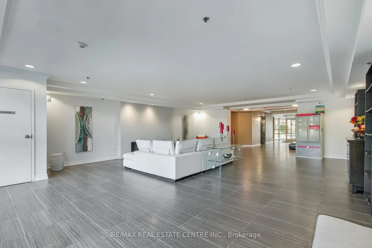 Additional image 17 of 1421 Costigan Road 404