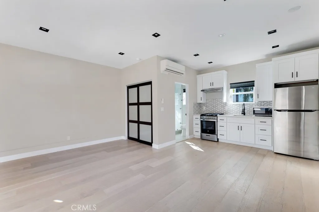 Additional image 42 of 4941 Hesperia Avenue, Encino, CA 91316