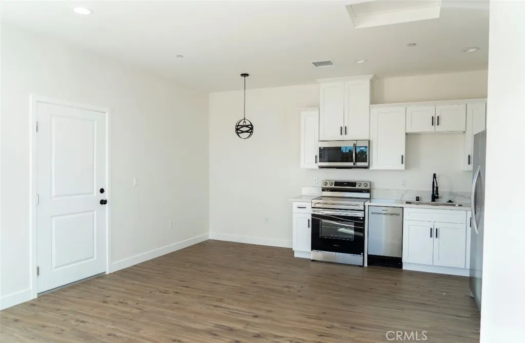 Additional image 9 of 21106 Orchid Dr Unit B, California City, CA 93505