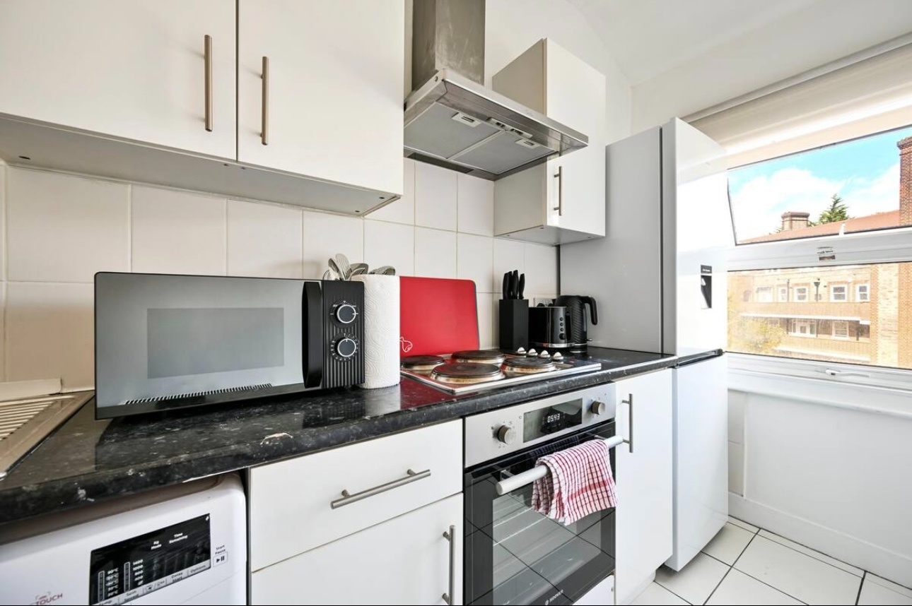 Additional image 12 of 1 Bed Flat, Camden Park Road, NW1, N1 7GU