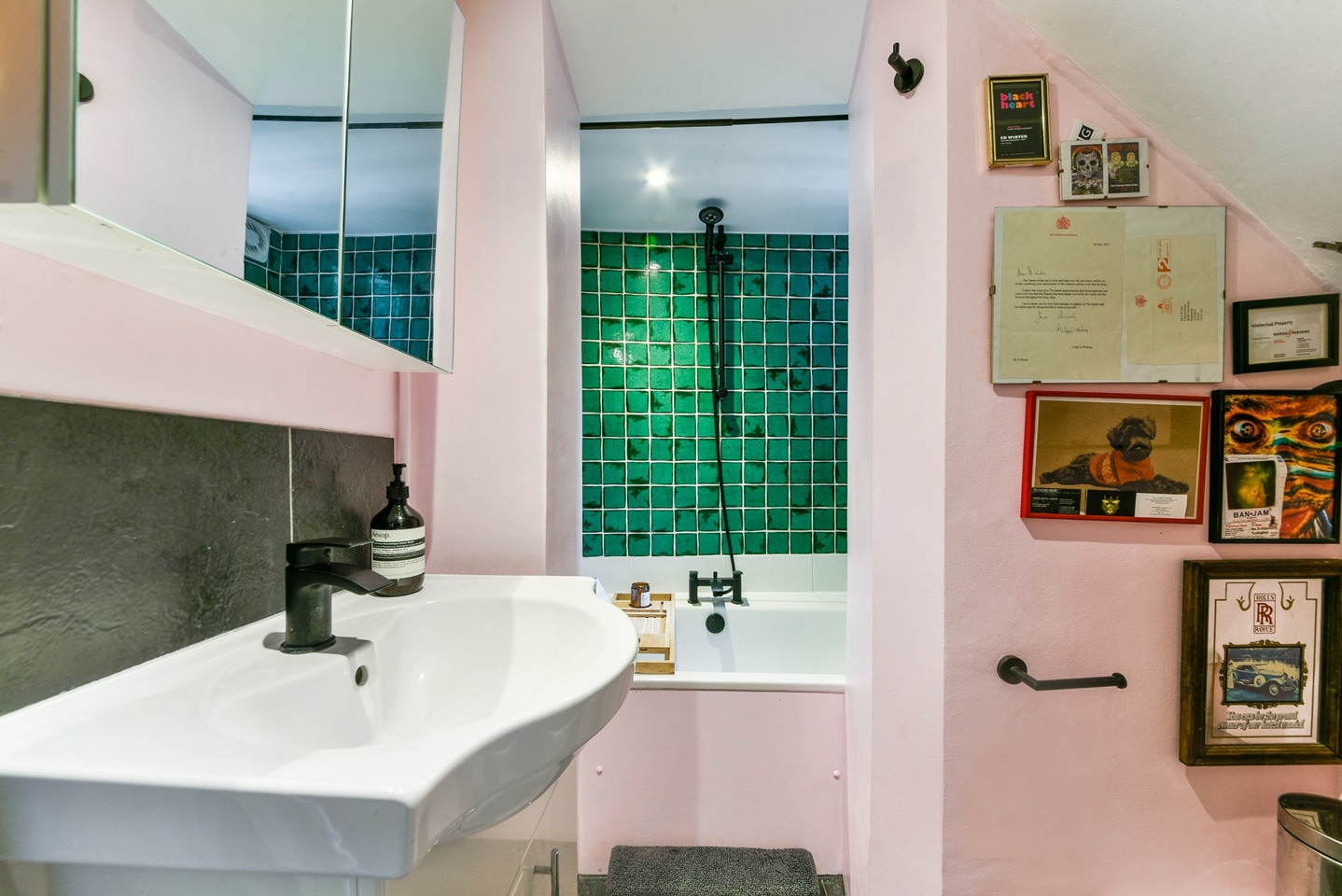 Additional image 8 of 2 Bed Flat, Lancaster Road, W11, N1 7GU