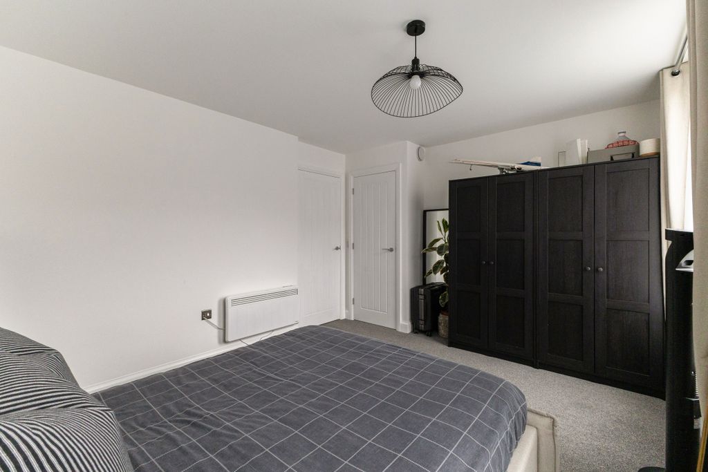 Additional image 8 of 2 bed flat for saleBewick Mews, Hungerford RG17