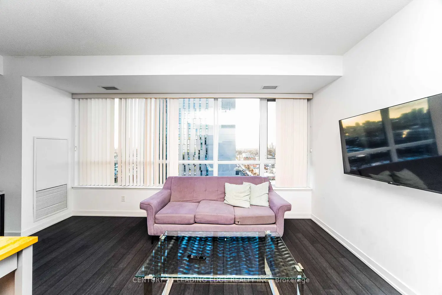 Additional image 18 of 181 Huron Street 1605