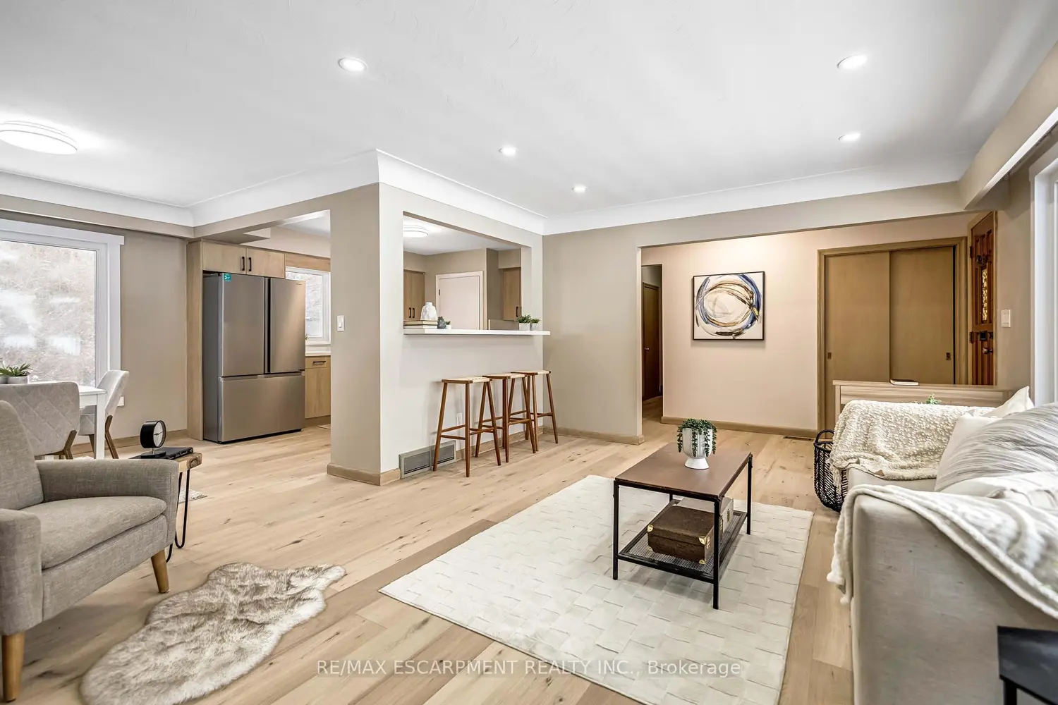 Additional image 5 of 626 Iroquois Avenue