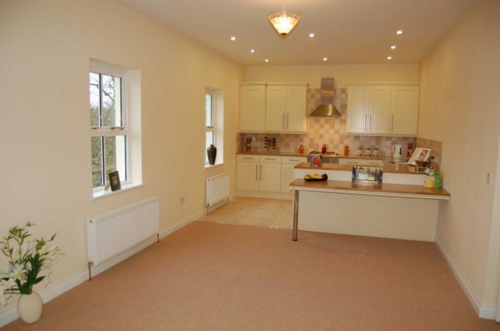11 bed flat for saleDiddies, Stratton, Bude EX23 photo 3