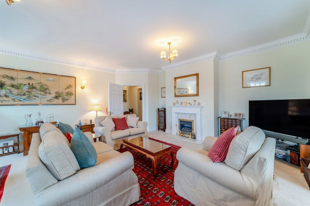 Additional image 4 of 2 bed flat for saleCathedral Views, Crane Bridge Road, Salisbury SP2