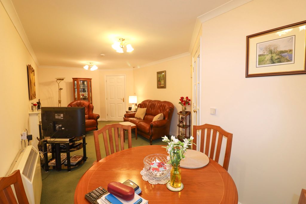 Additional image 5 of 2 bed flat for saleFlat 22, The Granary, Glebe Street, Dumfries DG1