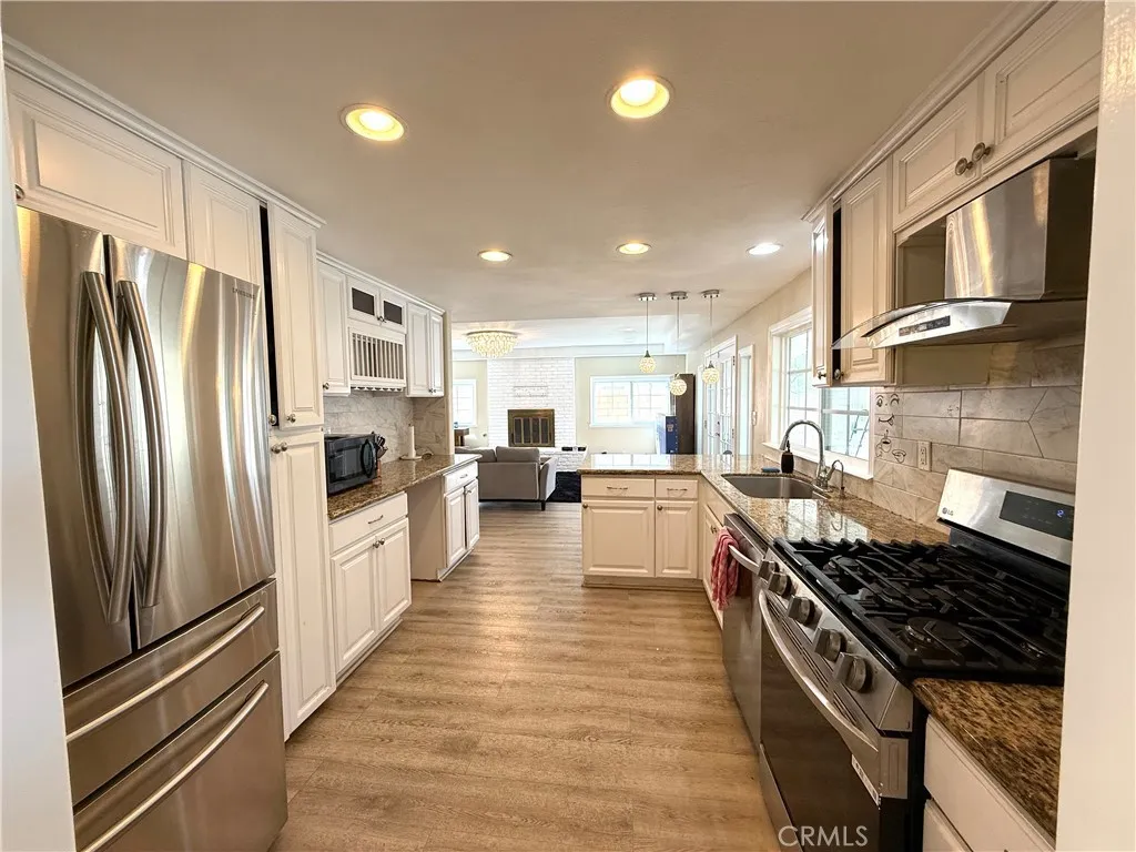 Additional image 25 of 1341 S Pembrooke Ln Unit B, Anaheim, CA 92804