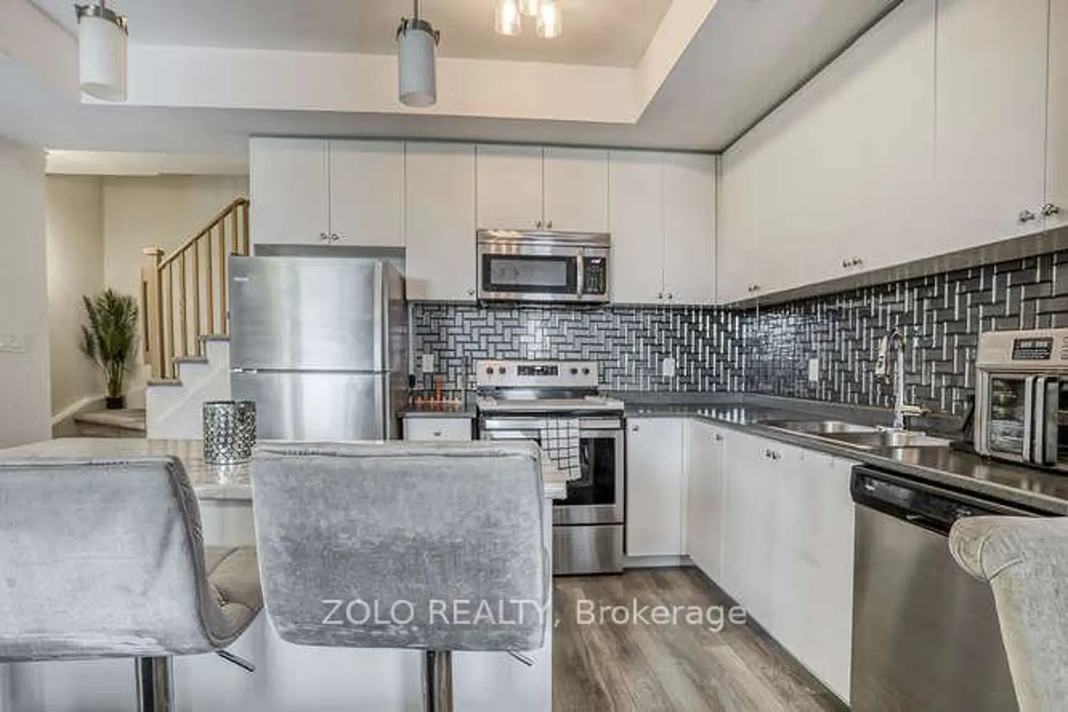 Additional image 6 of 1555 Kingston Road 218