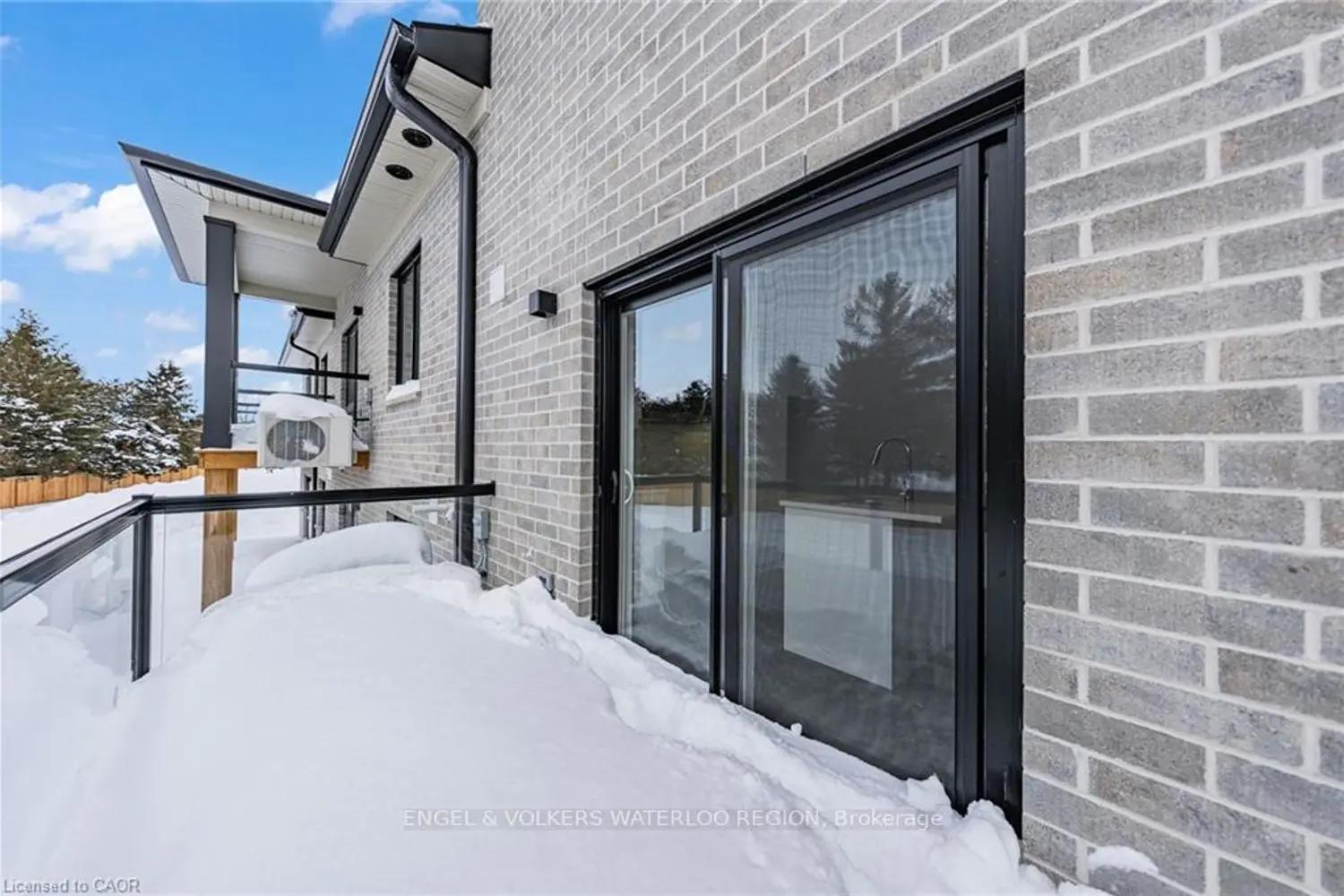 Additional image 20 of 3202 Vivian Line 45