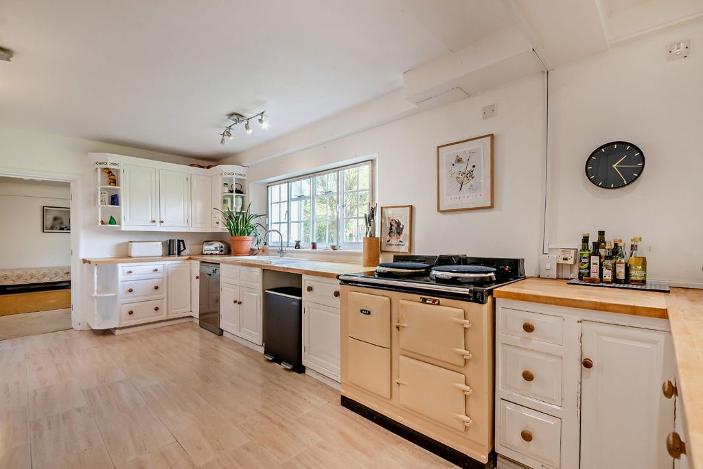 Additional image 4 of 6 bed detached house for saleFolly Road, Lambourn, Hungerford, Berkshire RG17