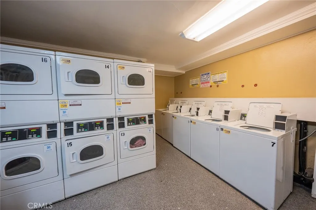 Additional image 19 of 15425 Sherman Way Unit 241, Van Nuys, CA 91406