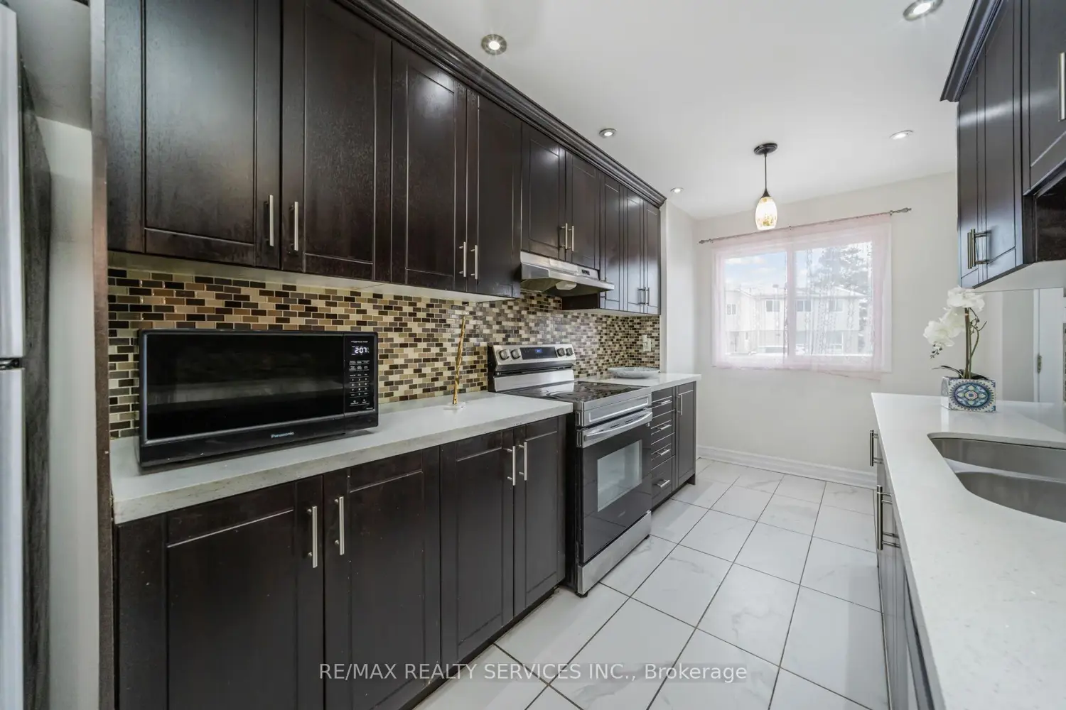 Additional image 4 of 11 Juliette Square