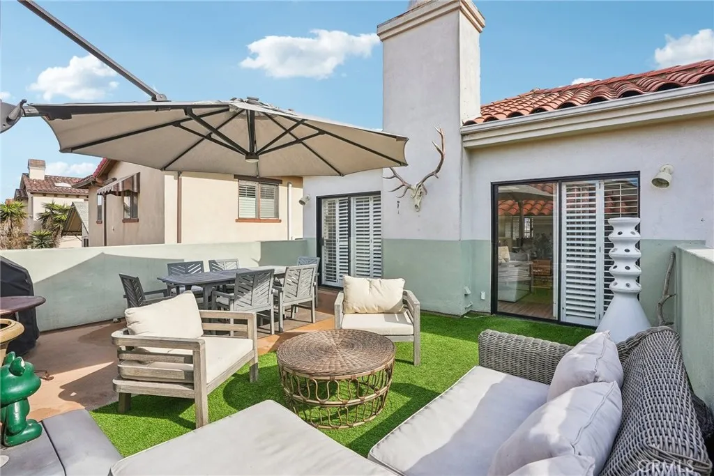 Additional image 89 of 221 S Francisca Avenue Unit A, Redondo Beach, CA 90277