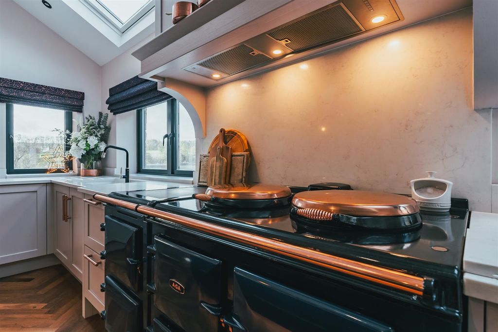 Additional image 22 of 4 bed detached house for saleStation Road, Hope, Hope Valley S33