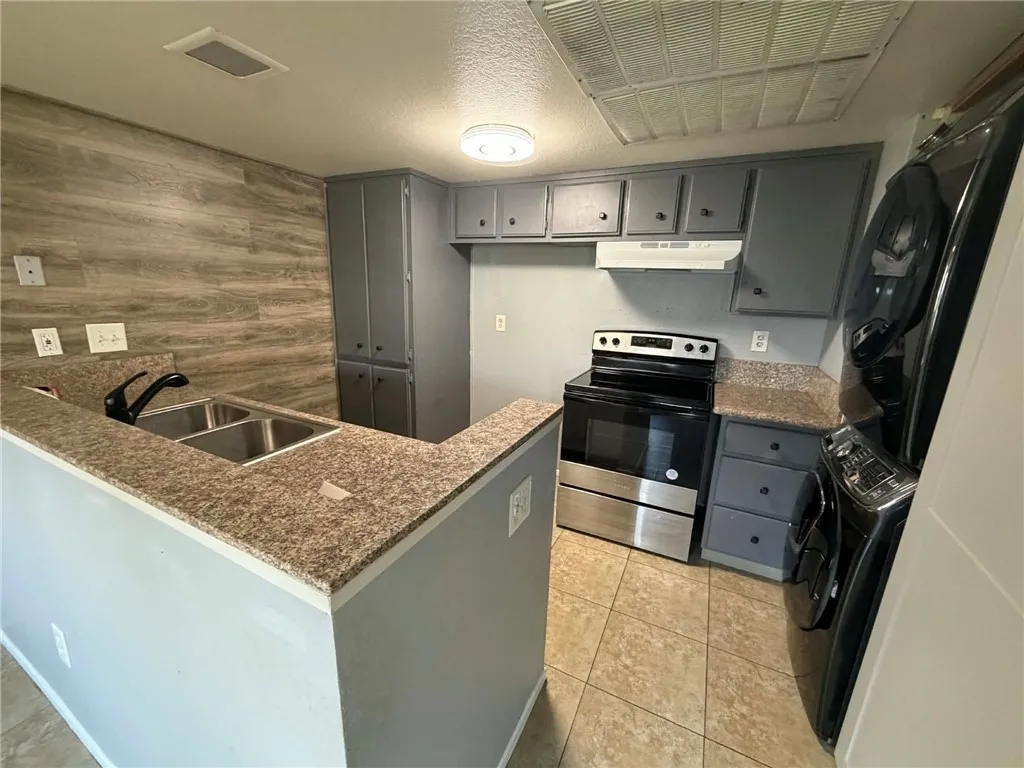 Additional image 16 of 3736 Oak Creek Unit E, Ontario, CA 91761
