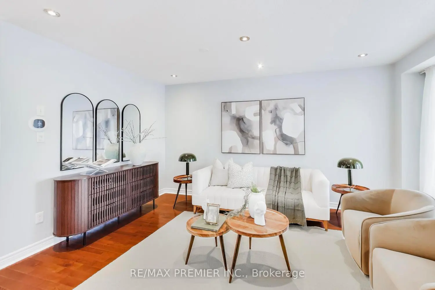 Additional image 3 of 135 Richard Coulson Crescent