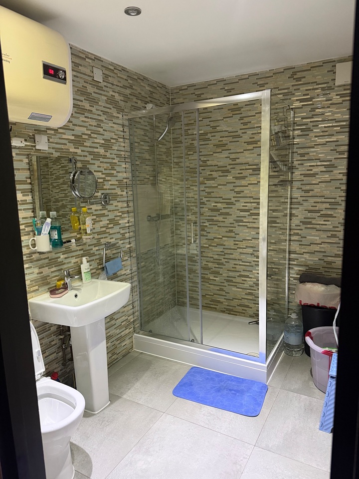 Additional image 6 of Room in a Shared Flat, Commercial Road, E1, N1 7GU