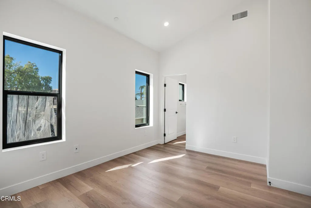 Additional image 75 of 136 N Oakview Drive Unit 102, Thousand Oaks, CA 91362