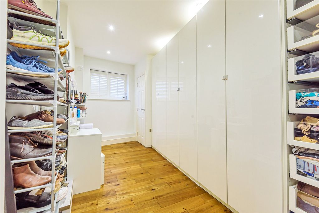 Additional image 7 of 3 bed flat for saleChurchgate Street, Bury St. Edmunds, Suffolk IP33