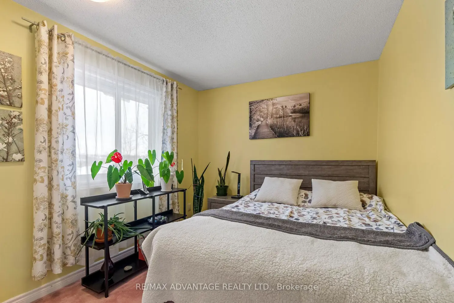 122 Barrydale Crescent photo 5