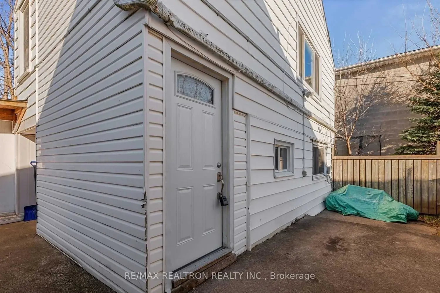 Additional image 8 of 6247 Taylor Street