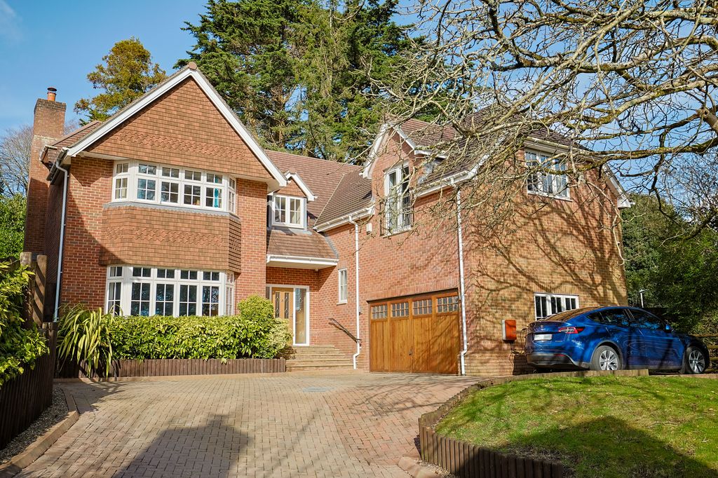 4 bed detached house for saleDerwen Fawr Road, Sketty SA2