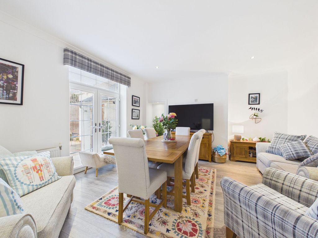 Additional image 5 of 2 bed flat for saleSt. Leonard Street, Lanark ML11