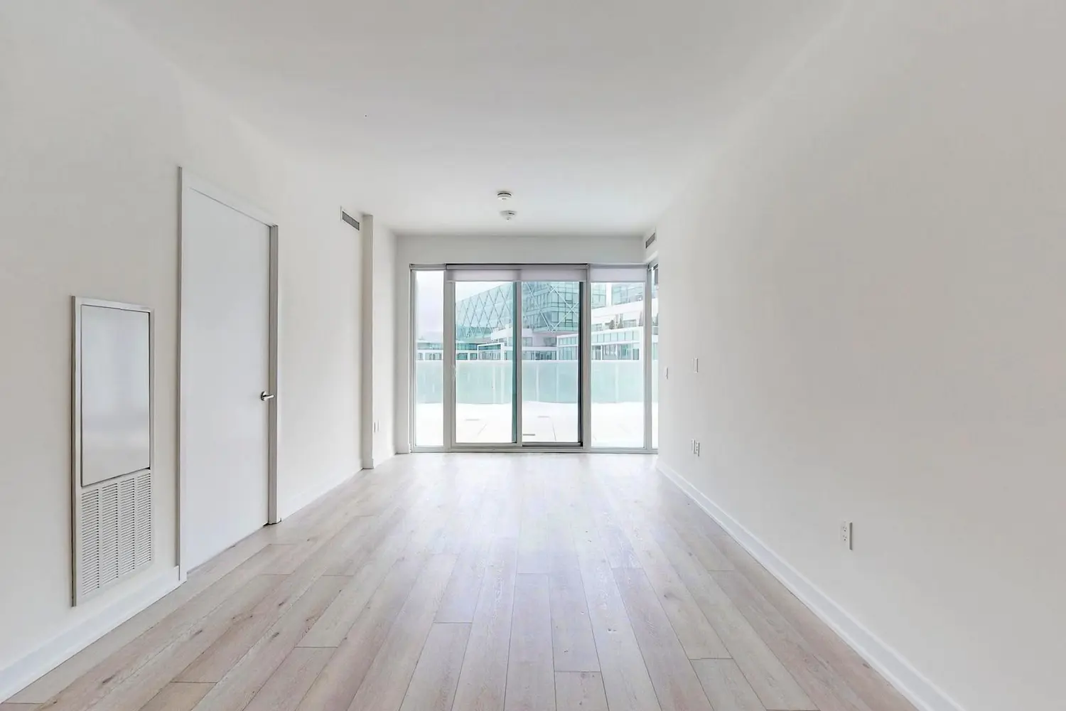Additional image 4 of 15 Queens Quay 1002