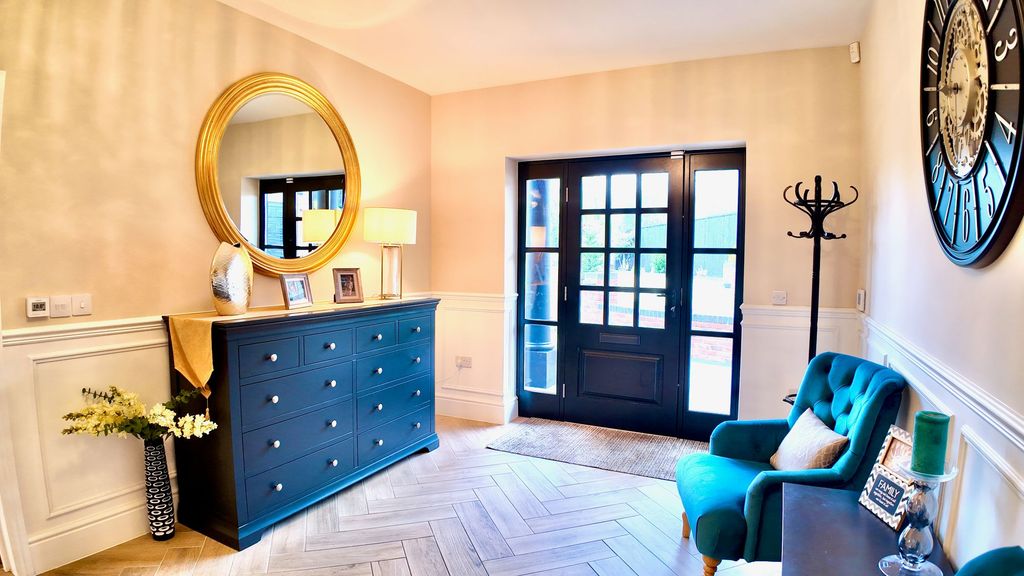 Additional image 20 of 5 bed detached house for saleOak Tree Rise, Newbridge NP11