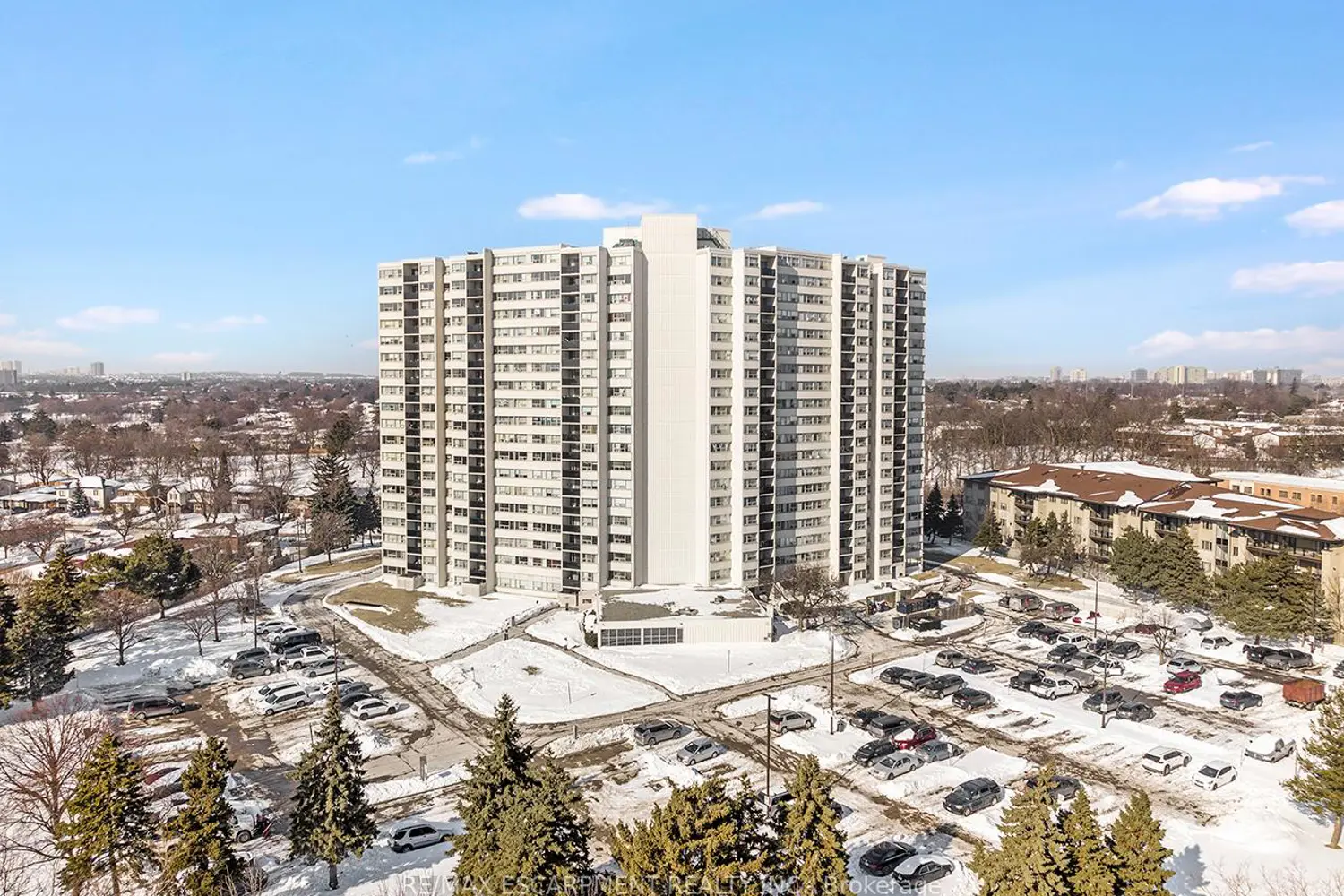 Additional image 18 of 530 Lolita Gardens 308