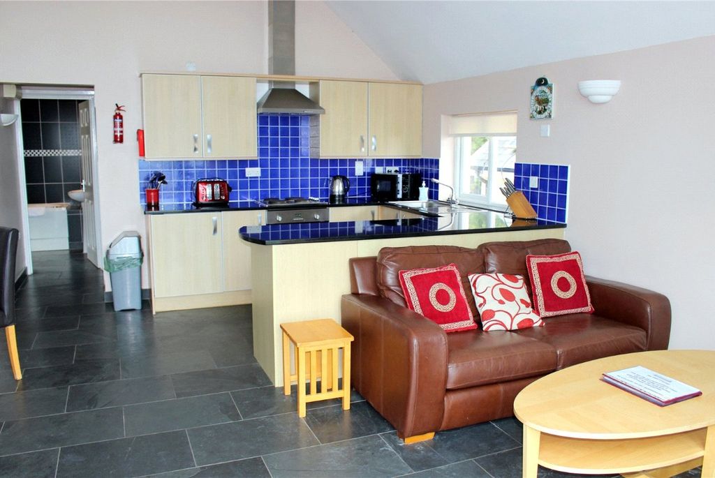 Additional image 6 of 1 bed flat for saleApt 6 Pendine Manor, Pendine, Carmarthen SA33