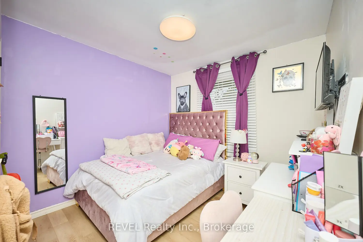 Additional image 9 of 11 Newleaf Crescent